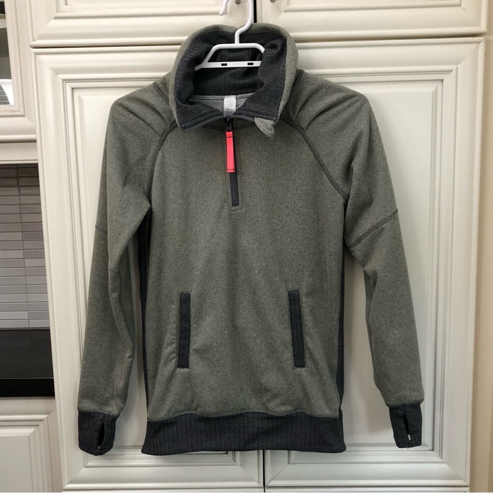 FLEECE Ivivva by Lululemon girl’s sherpa / sweater 🍋